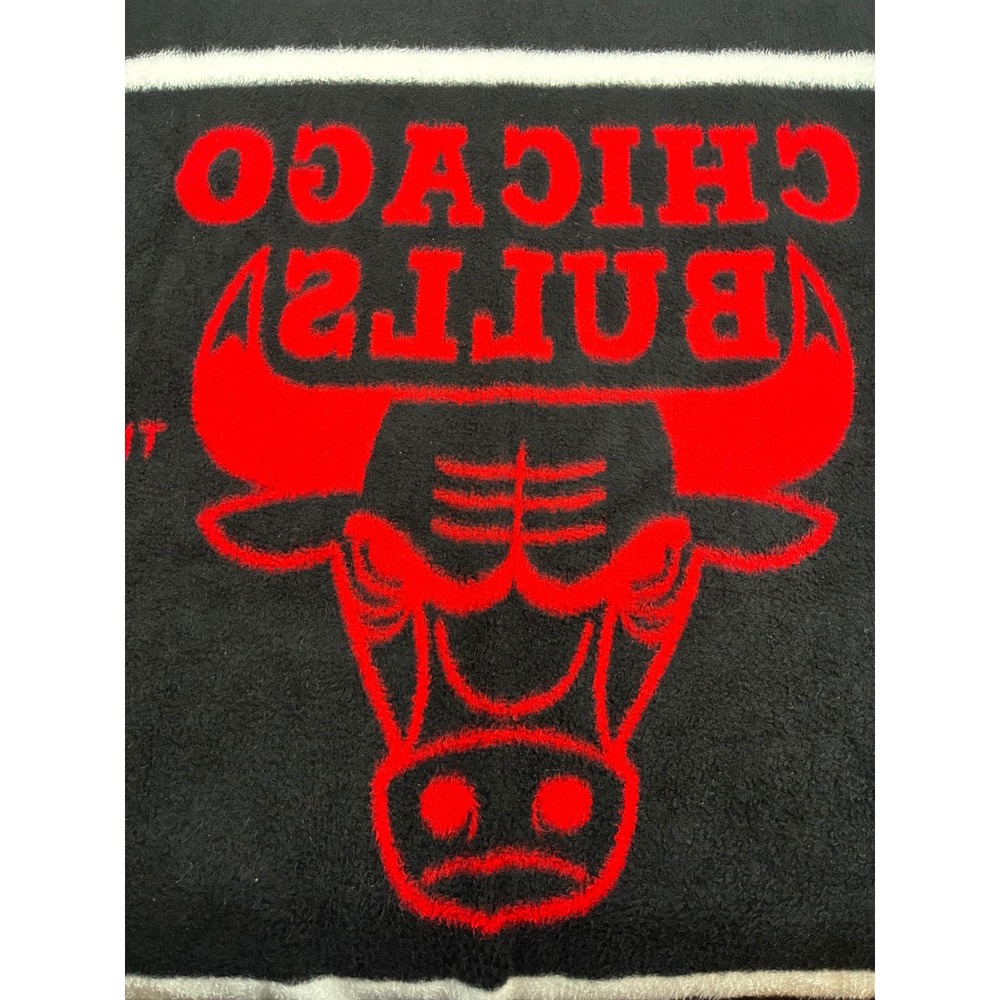 Chicago Bulls NBA Fleece Throw Blanket Red Black Benny The Bull Logo Reversible